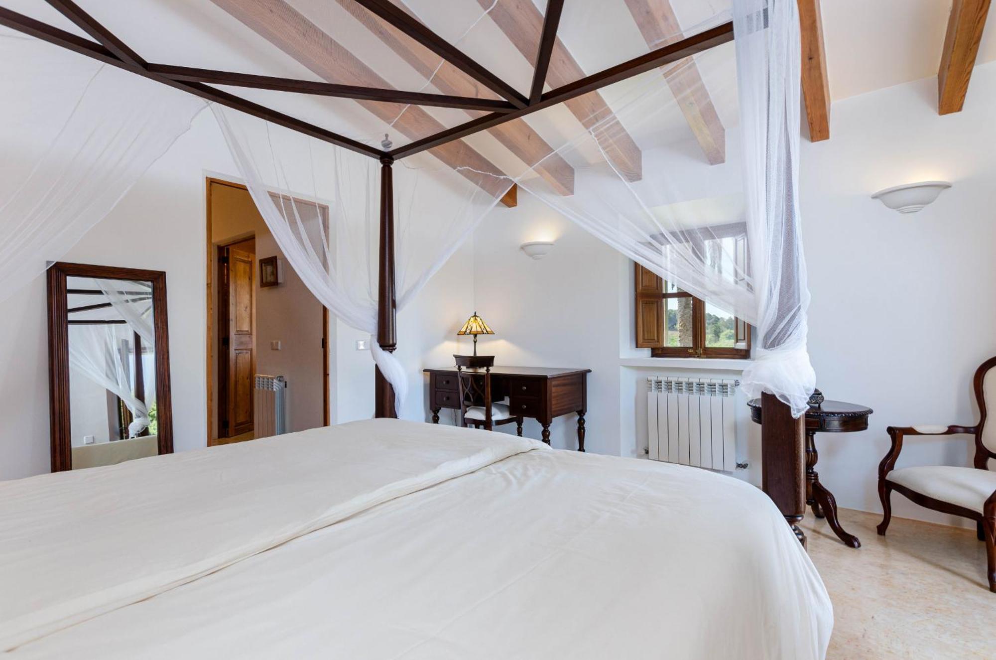 Yourhouse Son Punta *