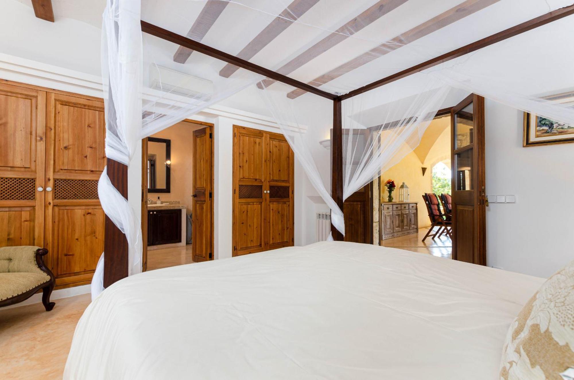 Yourhouse Son Punta