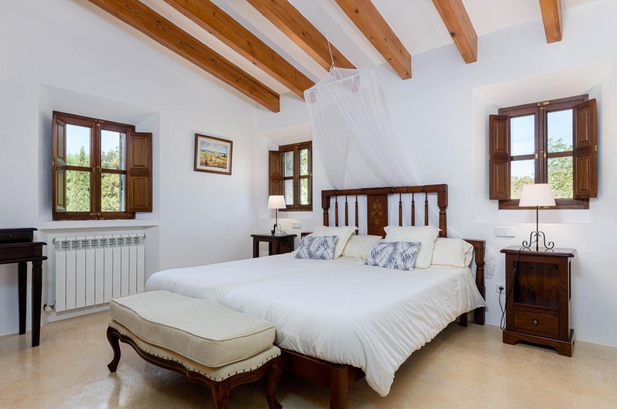 Yourhouse Son Punta