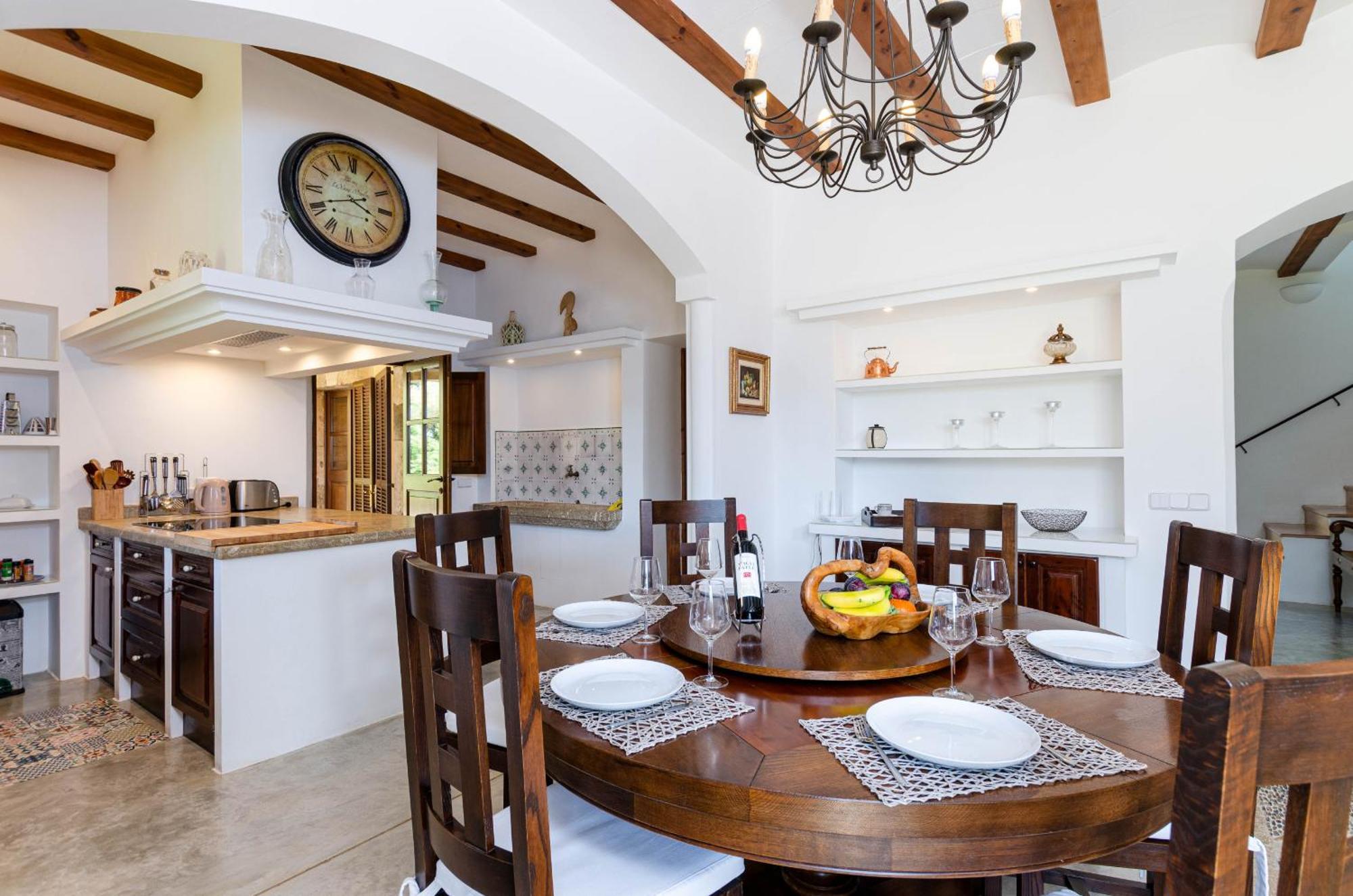 Yourhouse Son Punta *
